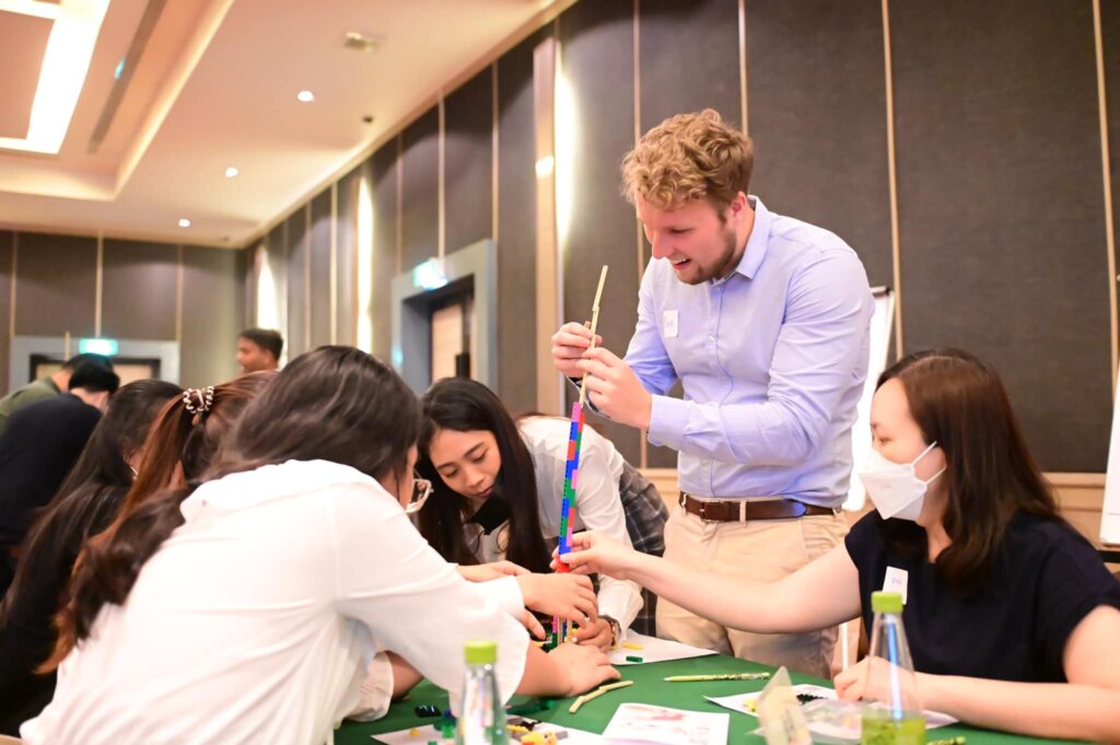 Braveway - ตัวอย่างกิจกรรม Teamwork ด้วยเครื่องมือ LEGO Serious Play